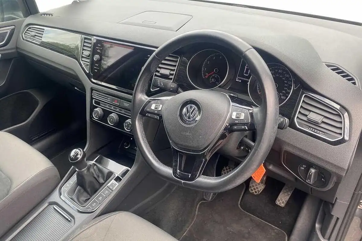 2019-volkswagen-golf-sv-15-tsi-gt-edition-130ps-big-5