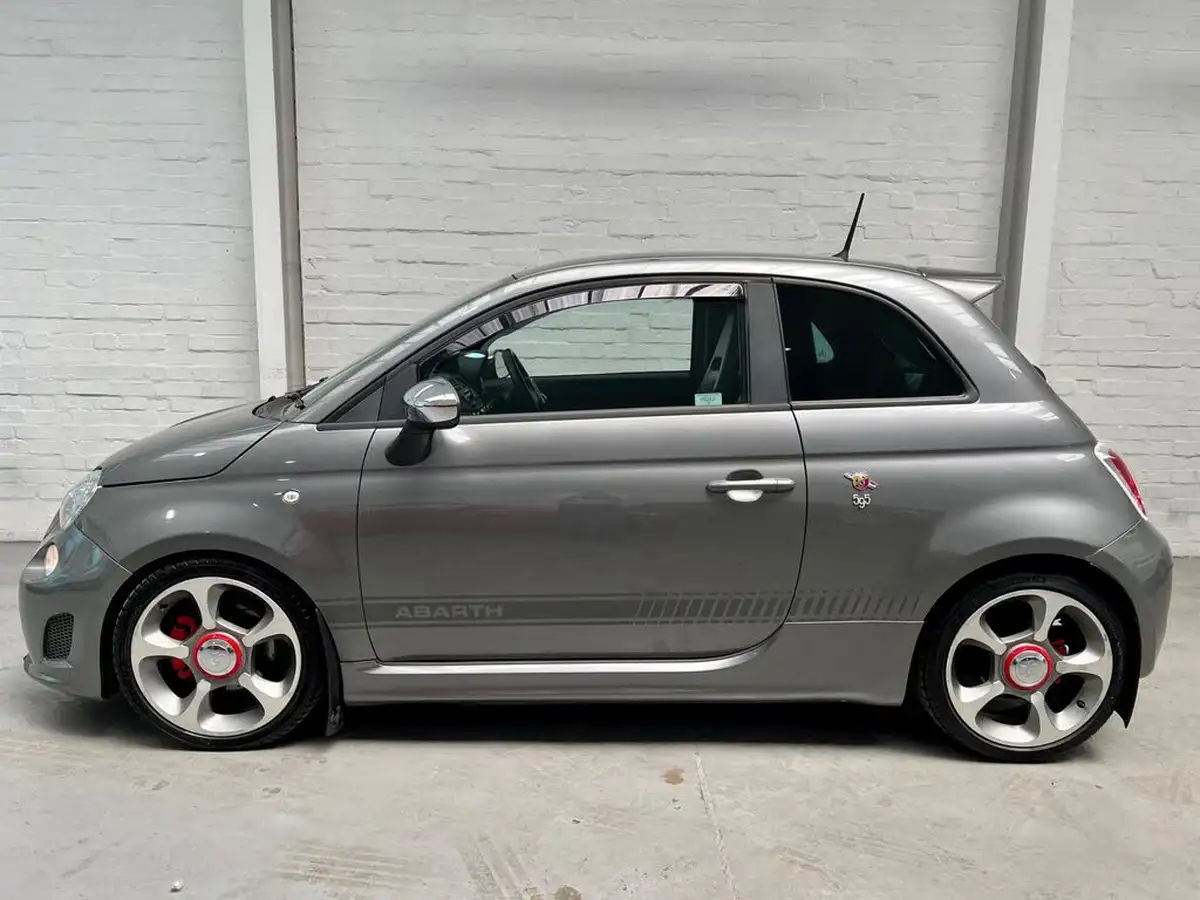 2012-abarth-595-big-16