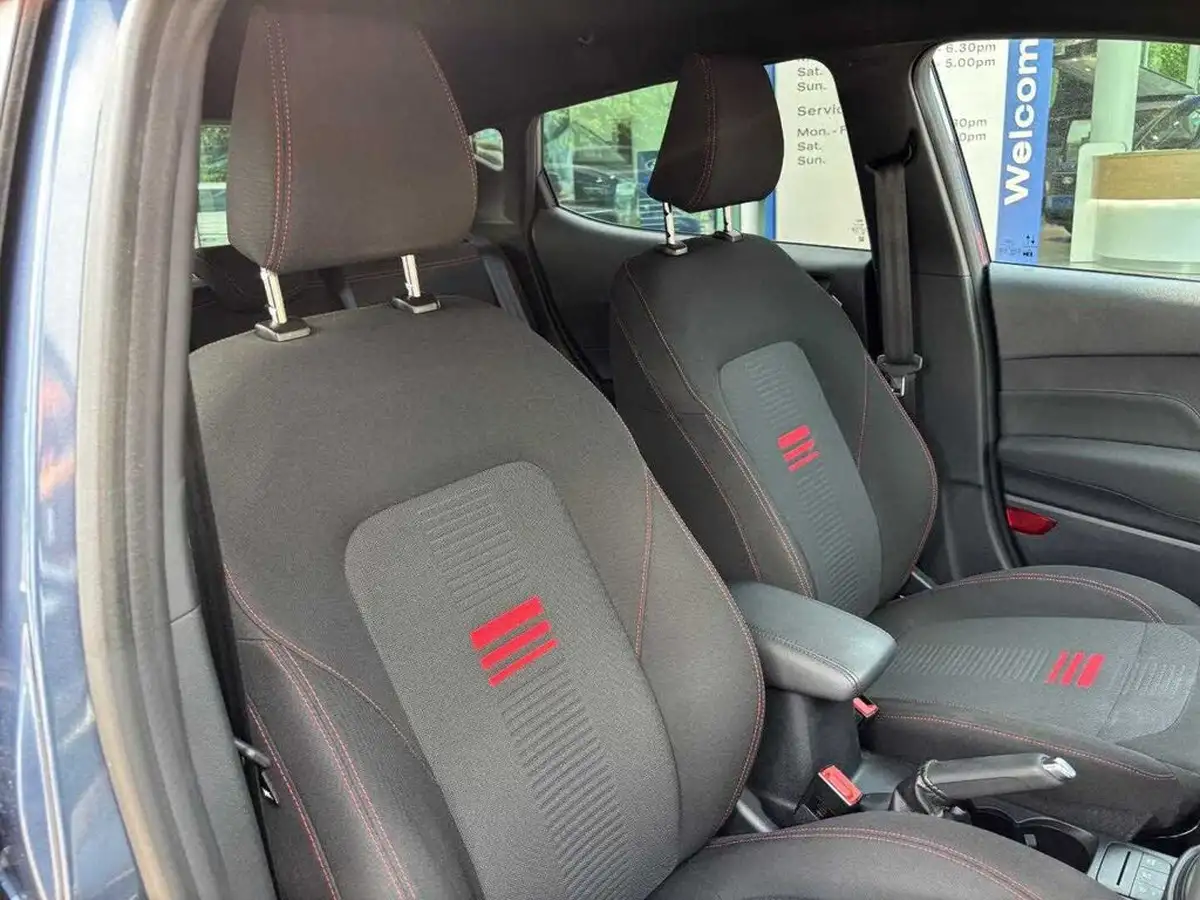 2022-ford-fiesta-10t-st-line-100ps-5d-big-9