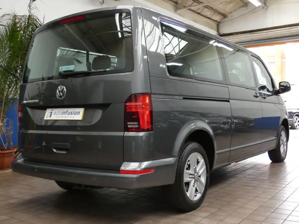 2021-volkswagen-transporter-shuttle-20tdi-t32-se-bmt-lwb-150ps-eu6dt-e-dsg-big-38