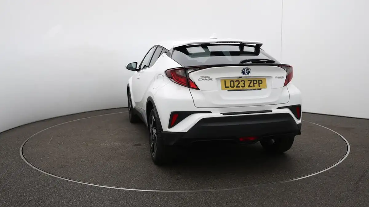 2023-toyota-c-hr-18-vvt-i-design-120bhp-big-59