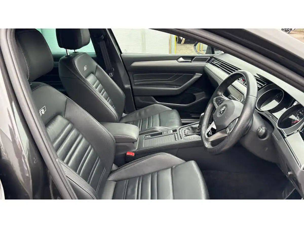 2020-volkswagen-passat-15-tsi-r-line-saloon-4d-dsg-big-14