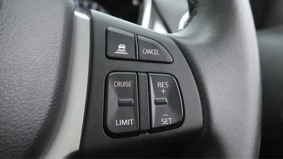 2020-suzuki-vitara-14-boosterjet-sz5-140ps-auto-big-26