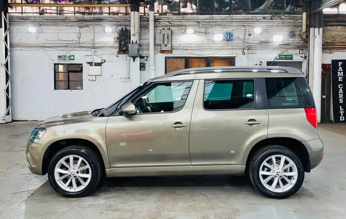 2014-skoda-yeti-12-se-dsg-big-8