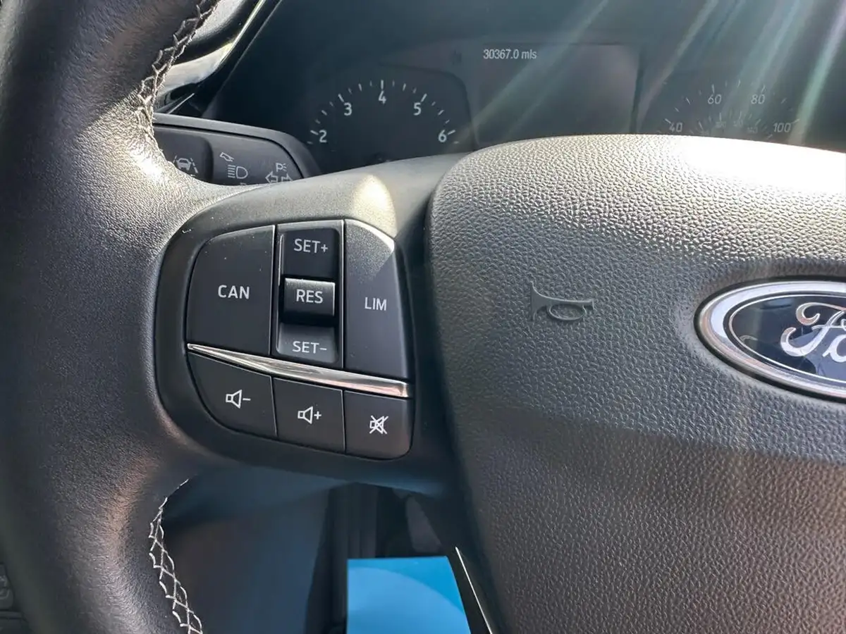 2018-ford-fiesta-10t-zetec-5d-big-27