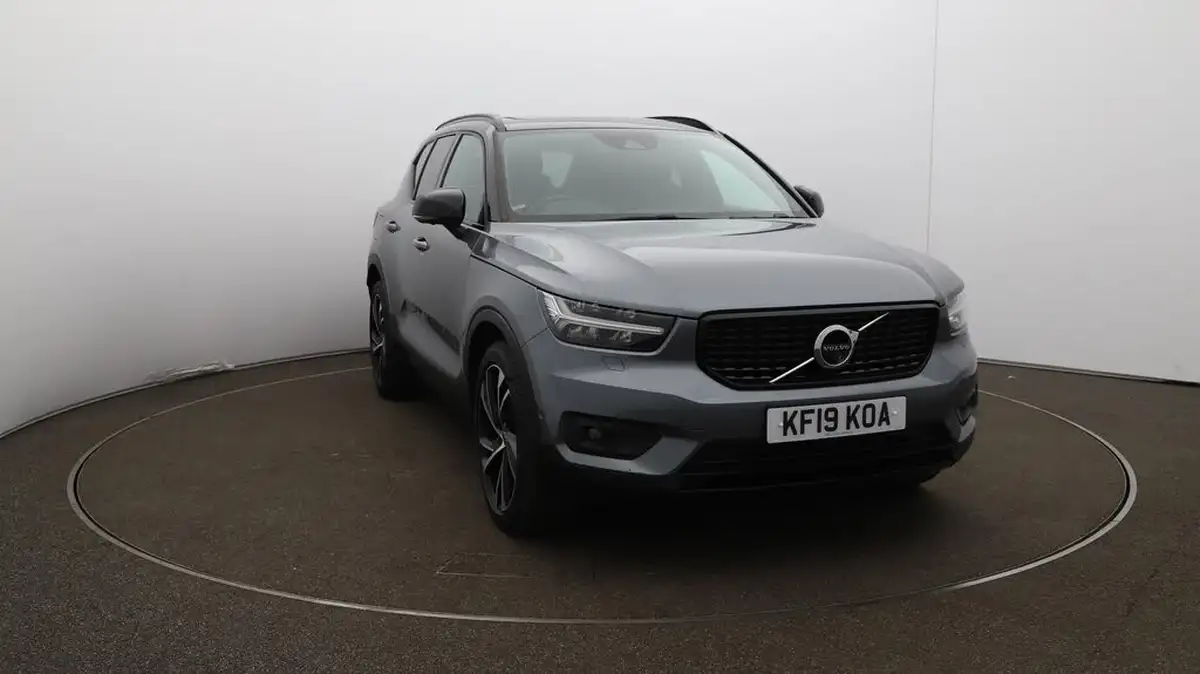 2019-volvo-xc40-20td-d3-r-design-pro-awd-geartronic-big-44
