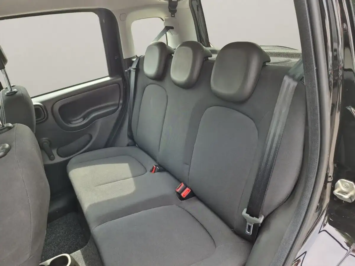 2023-fiat-panda-10-big-25
