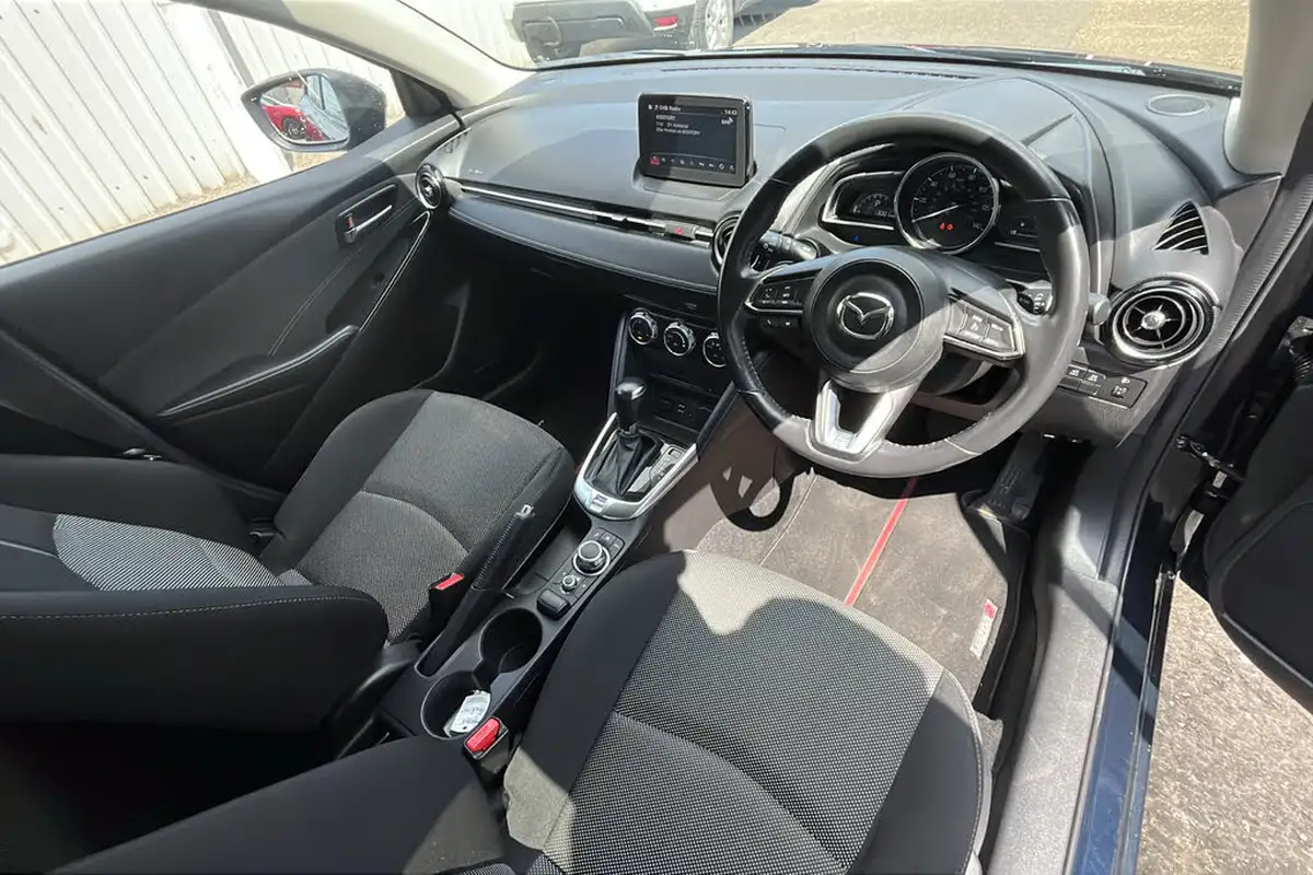 2019-mazda-mazda2-15-sport-nav-auto-big-8