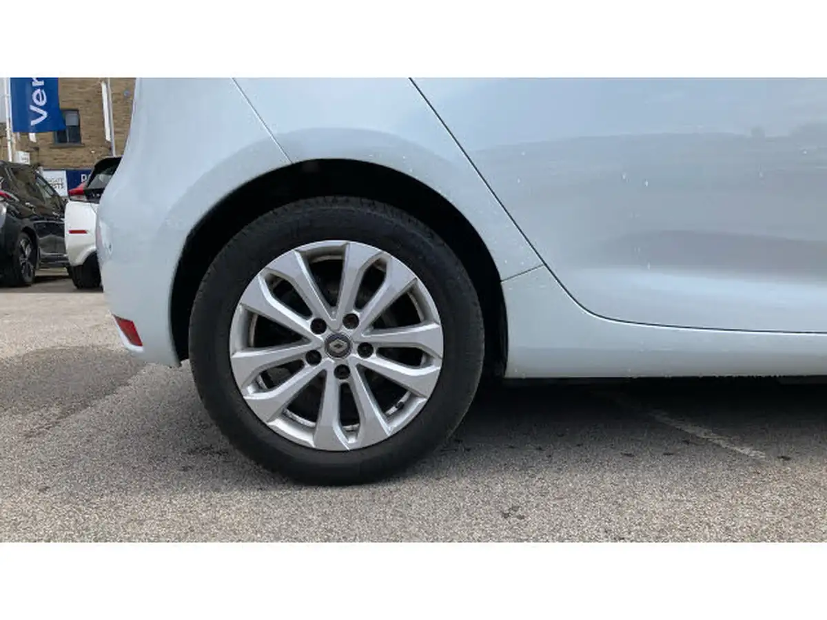 2022-renault-zoe-e-iconic-135ps-r135ev50-rapid-charge-big-6