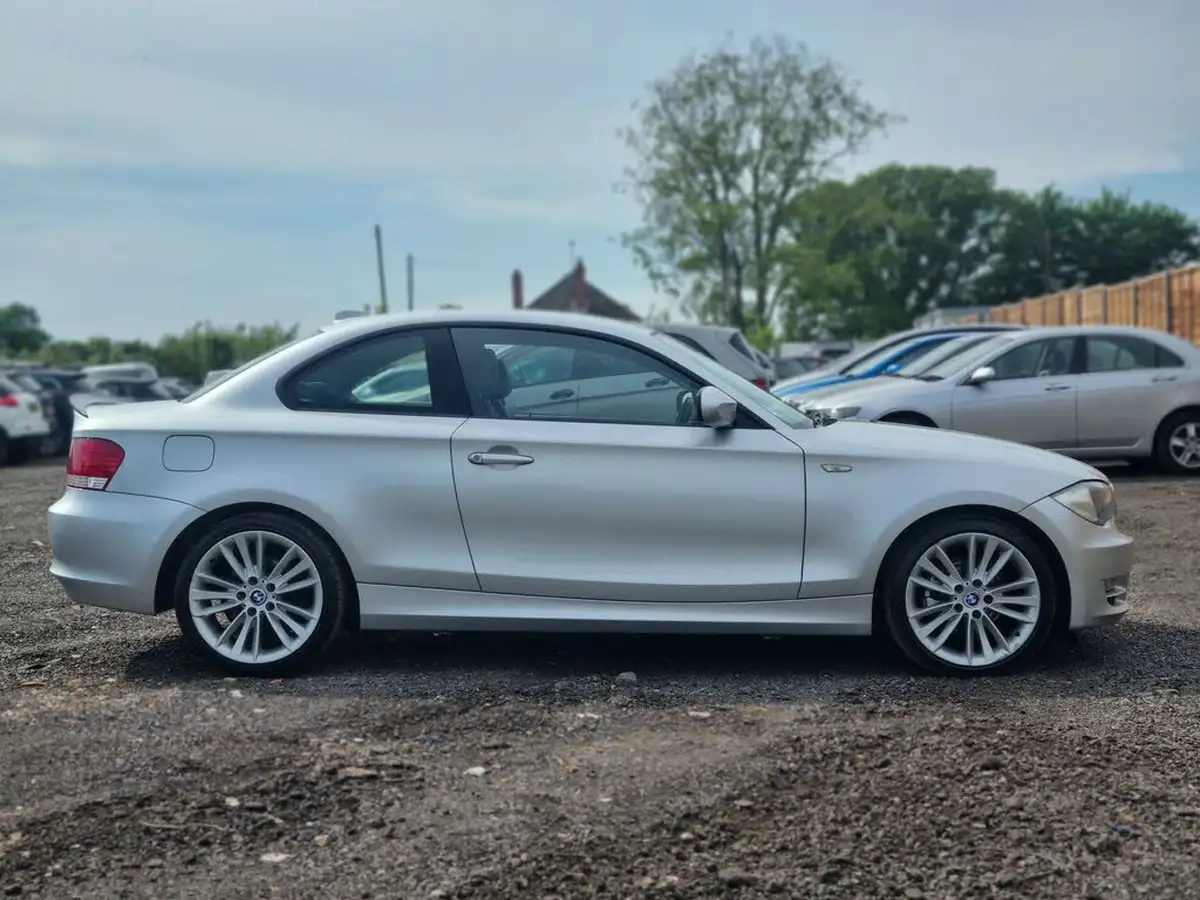 2011-bmw-1-series-20-120i-sport-coupe-auto-big-4