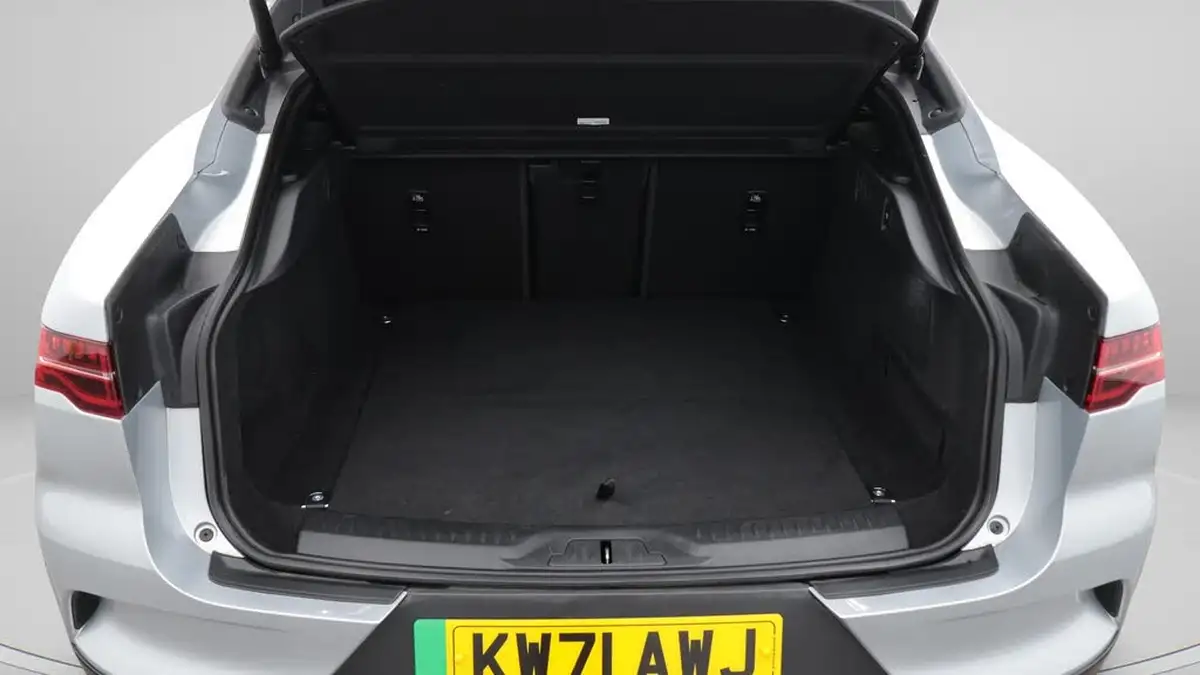 2022-jaguar-i-pace-ev400-hse-black-big-17
