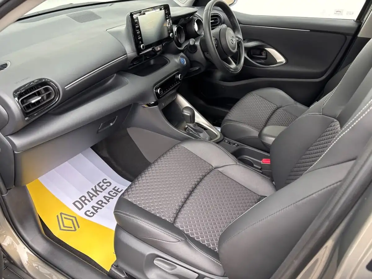 2023-mazda-mazda2-15-agile-big-19