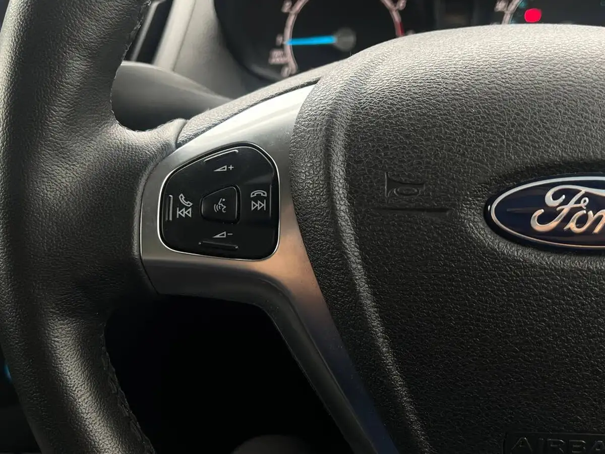 2022-ford-transit-courier-10t-limited-ecoboost-big-8