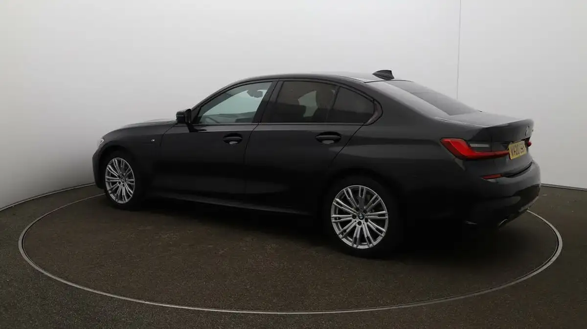 2019-bmw-3-series-20-330e-m-sport-plus-pack-big-35
