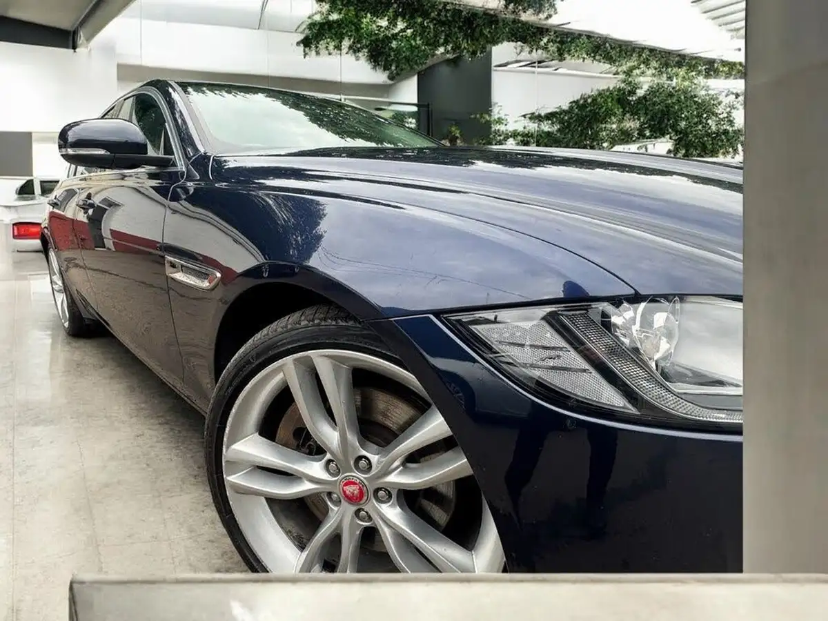 2018-jaguar-xf-30td-portfolio-saloon-4d-big-3