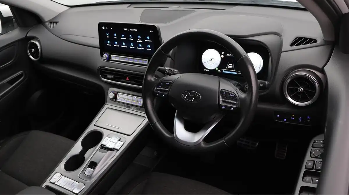 2021-hyundai-kona-e-premium-204ps-64kwh-7kw-obc-big-9