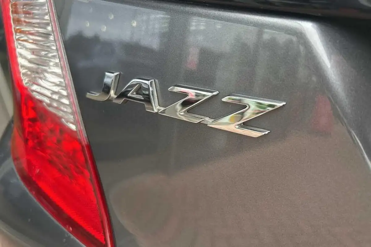 2019-honda-jazz-13-i-vtec-ex-cvt-big-18