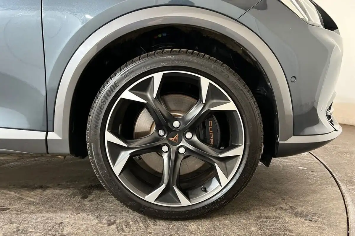 2024-cupra-formentor-14-e-hybrid-vz2-big-13