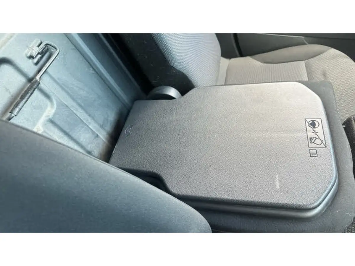 2019-peugeot-partner-16bluehdi-950-professional-big-29