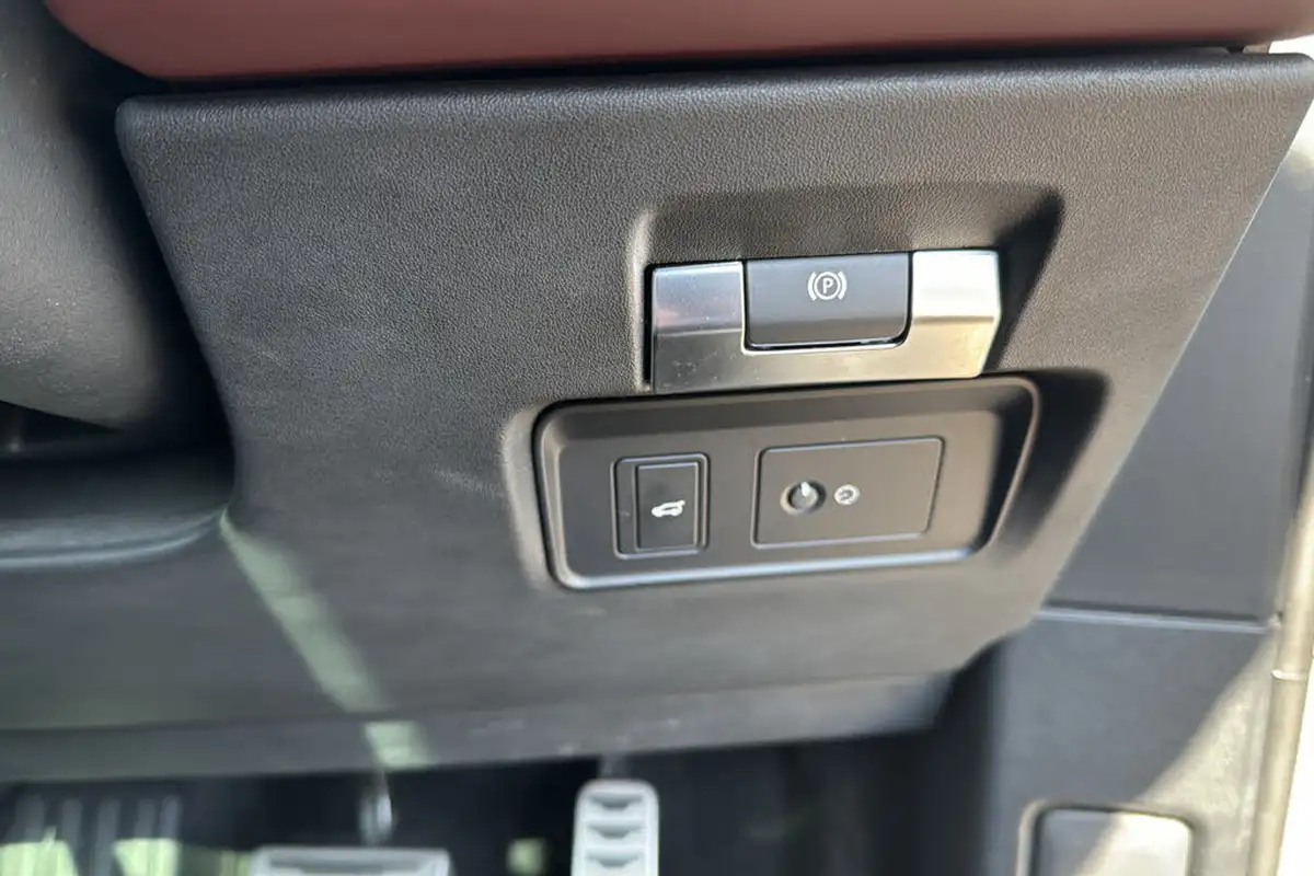 2019-land-rover-range-rover-evoque-20-p250-r-dynamic-hse-big-35