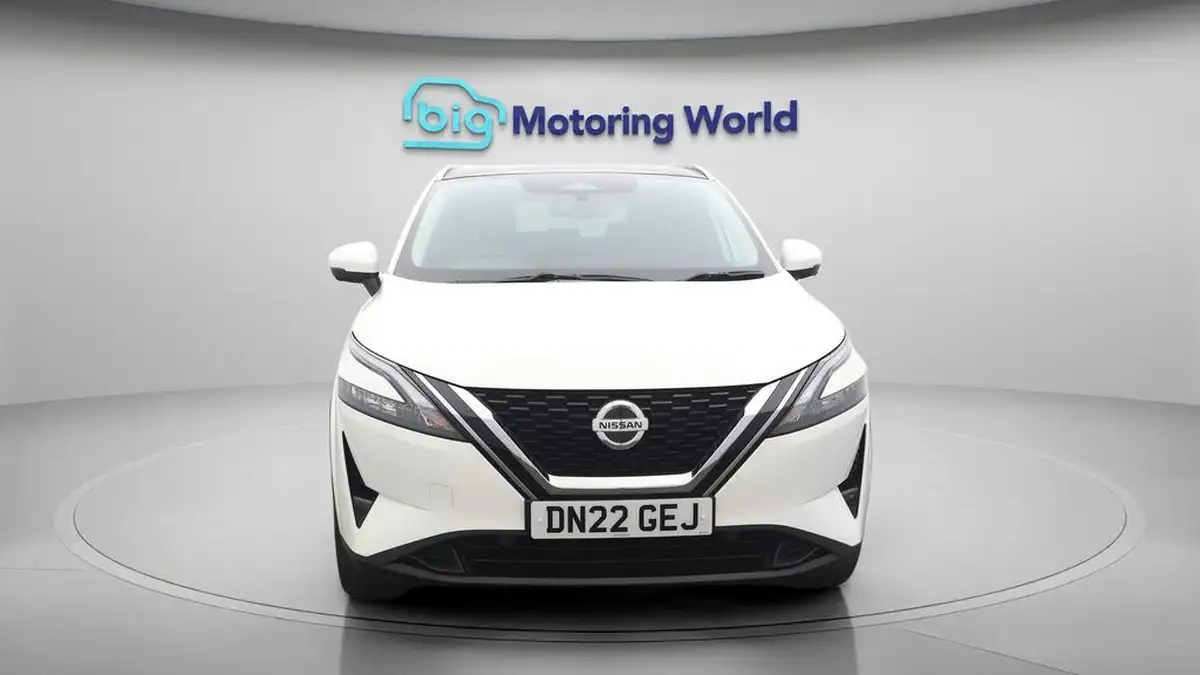 2022-nissan-qashqai-13-dig-t-n-connecta-140ps-big-2