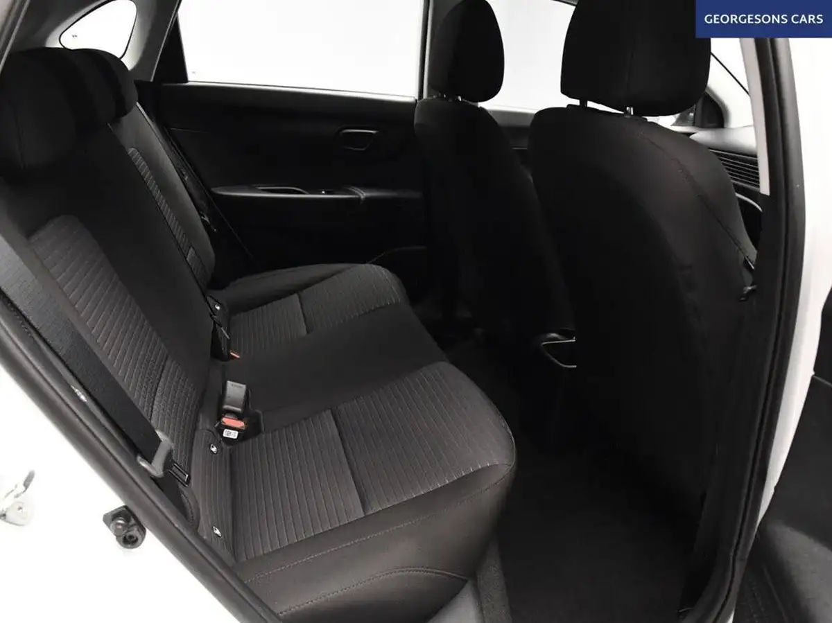 2022-hyundai-i20-10-t-gdi-se-connect-eclutch-imt-big-14