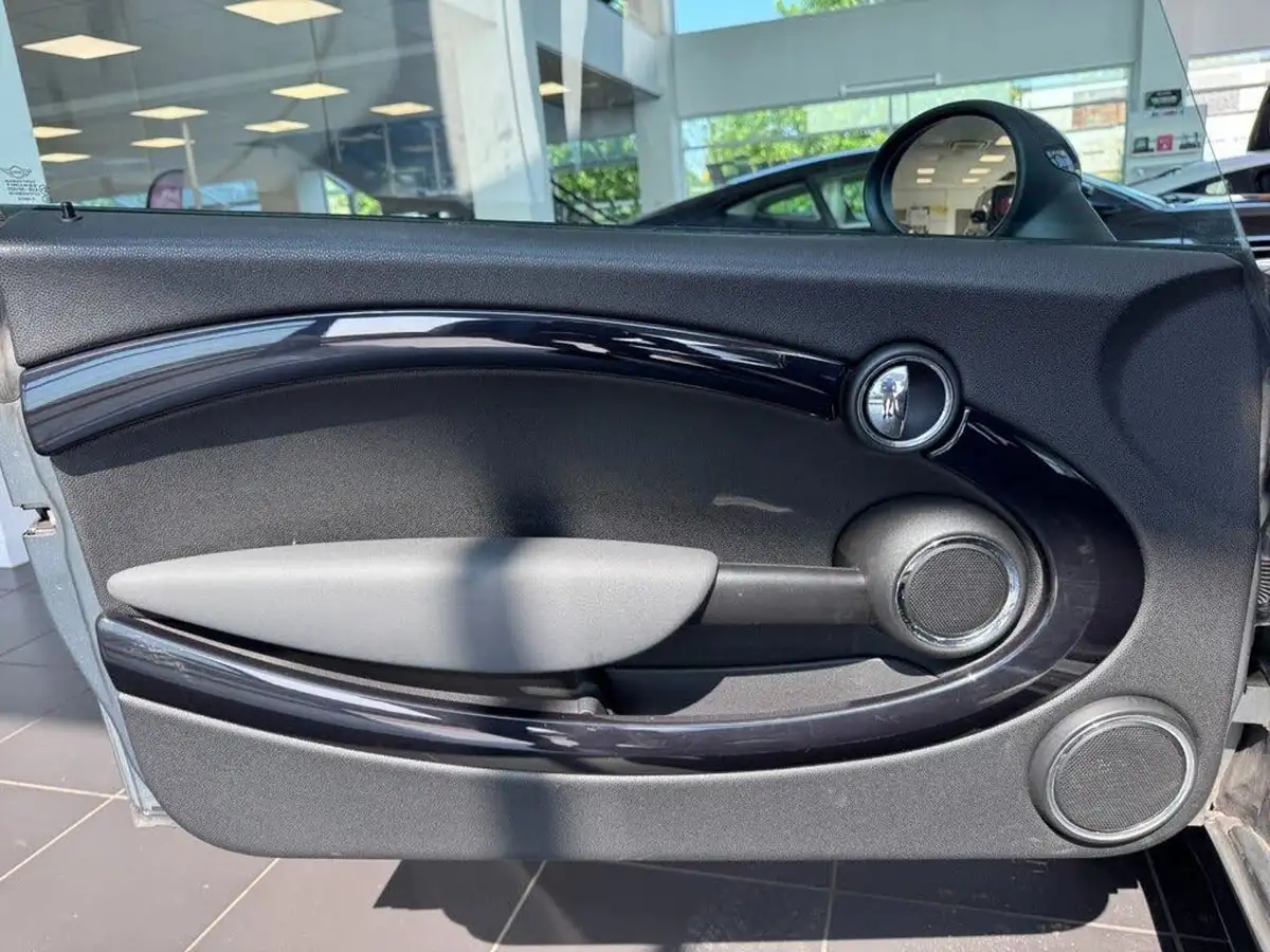 2010-mini-clubman-16-cooper-graphite-big-24