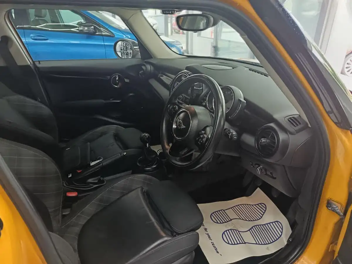 2018-mini-cooper-15td-cooper-d-series-ii-ss-hatchback-5d-big-16