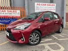 2018-toyota-yaris-15-vvt-i-icon-navi-hybrid-small-2