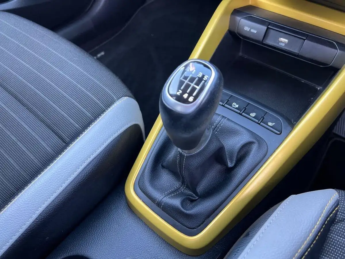 2023-kia-stonic-10-t-gdi-quantum-big-17