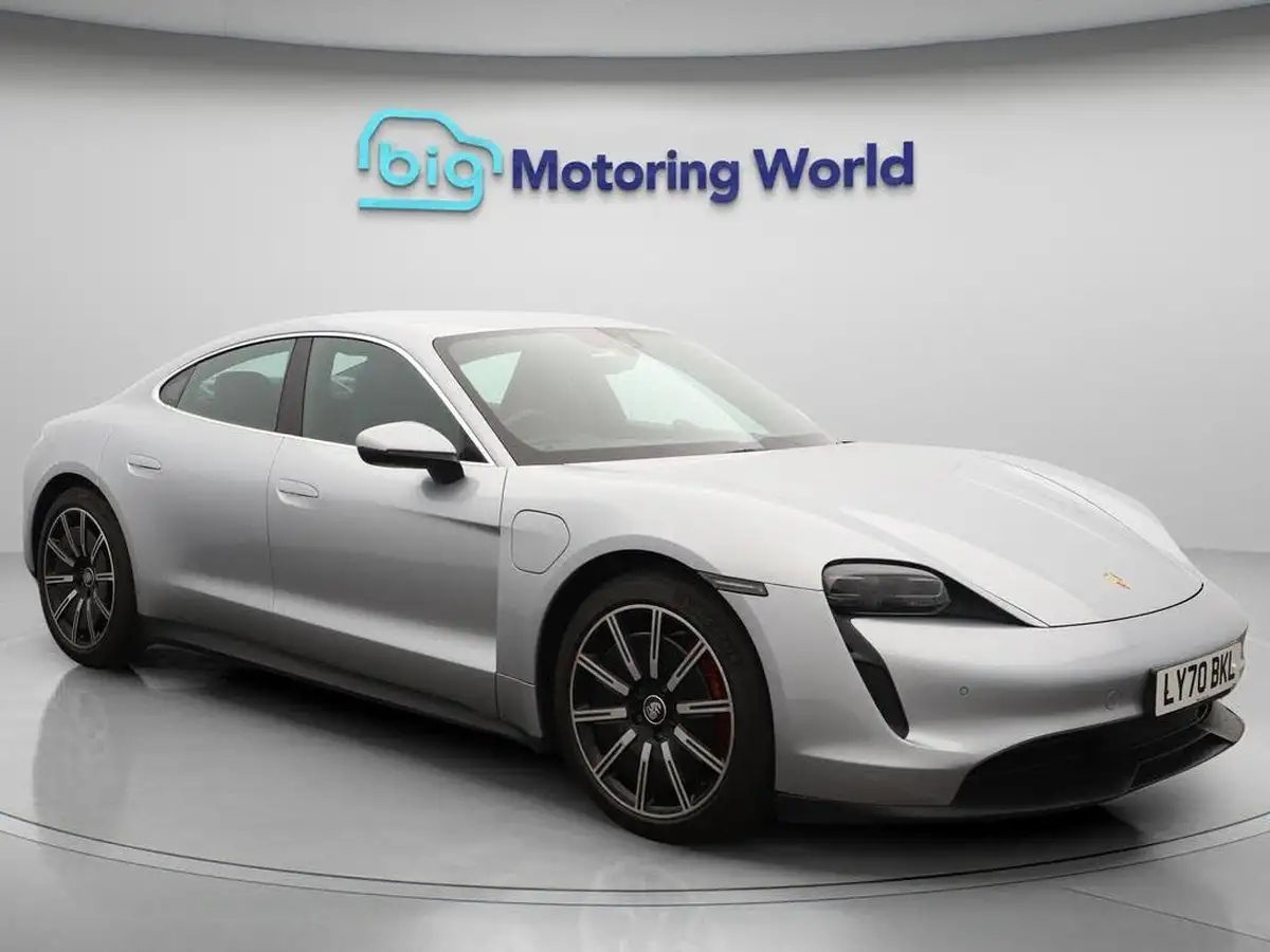 2020-porsche-taycan-e-4s-530ps-big-0