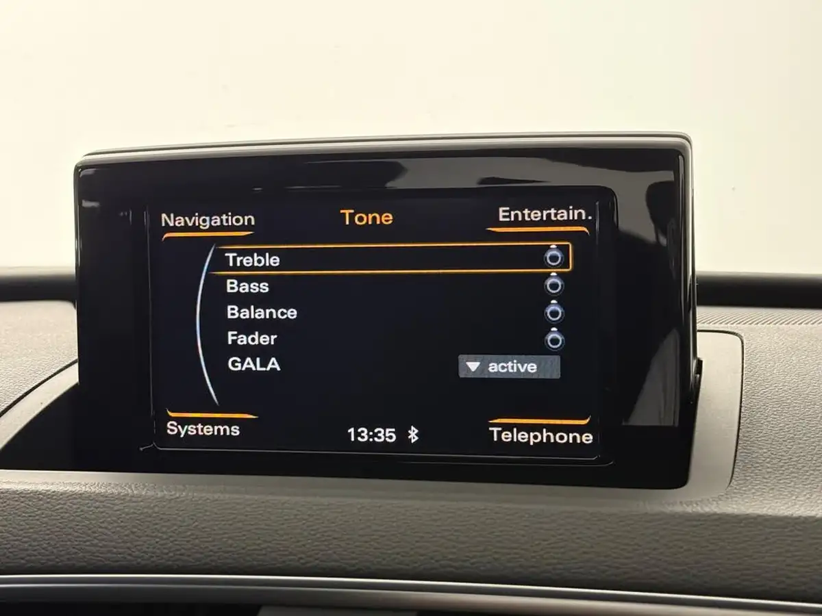 2018-audi-q3-20-tdi-quattro-s-line-edition-150ps-big-32