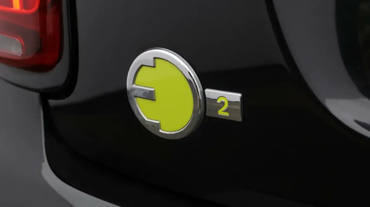 2022-mini-cooper-e-cooper-s-2-big-19