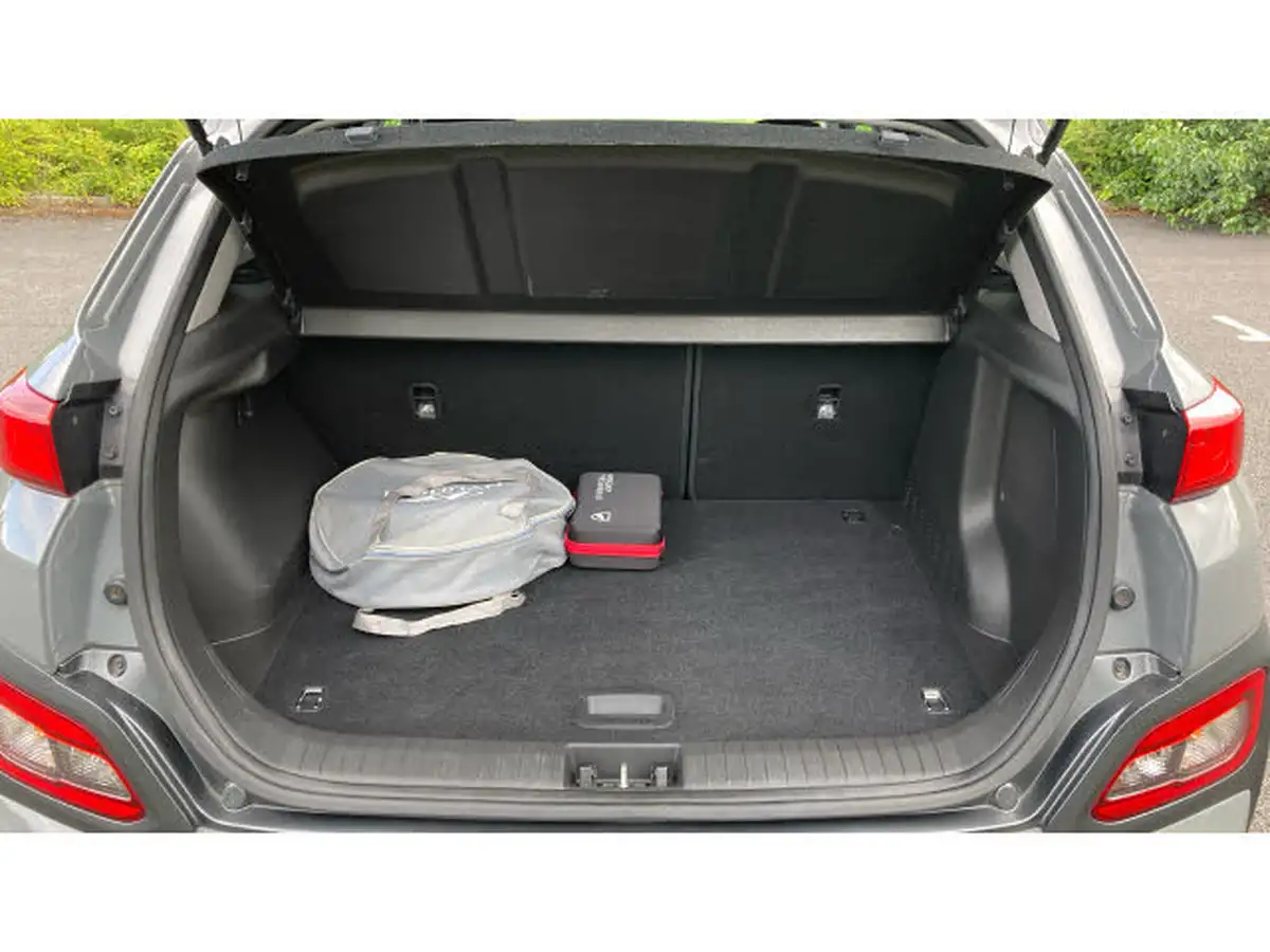 2020-hyundai-kona-e-premium-se-64kwh-105kw-obc-big-3
