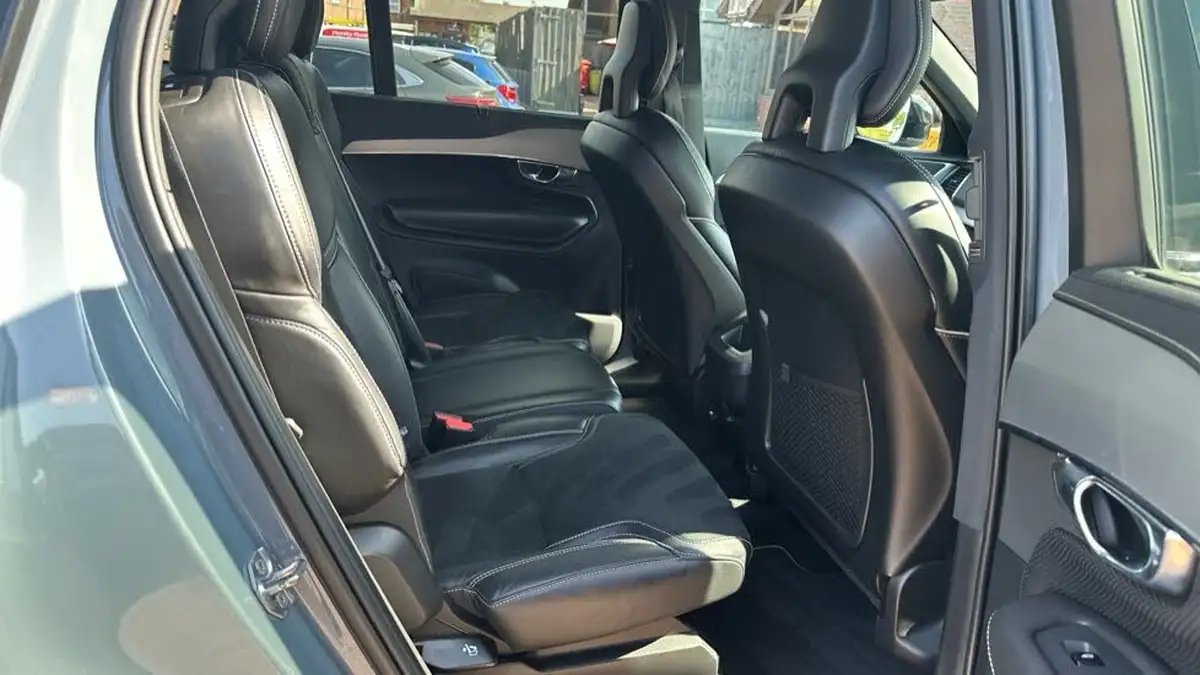 2020-volvo-xc90-20td-b5-r-design-big-5