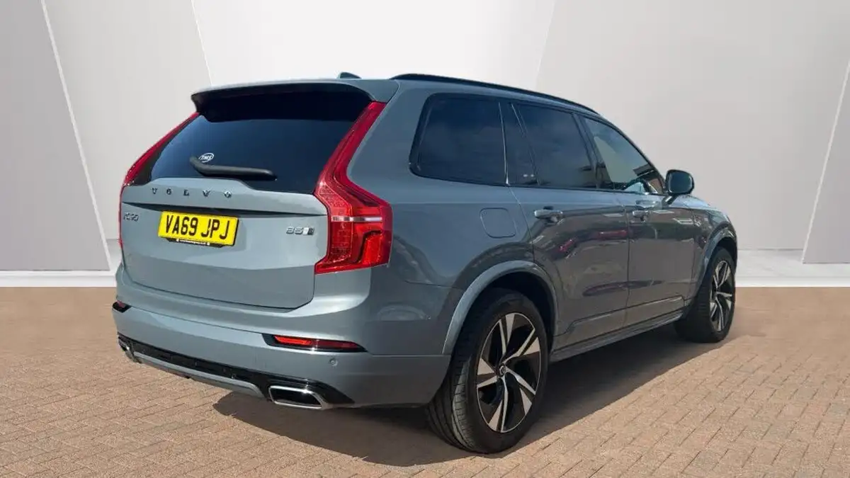 2020-volvo-xc90-20td-b5-r-design-big-1