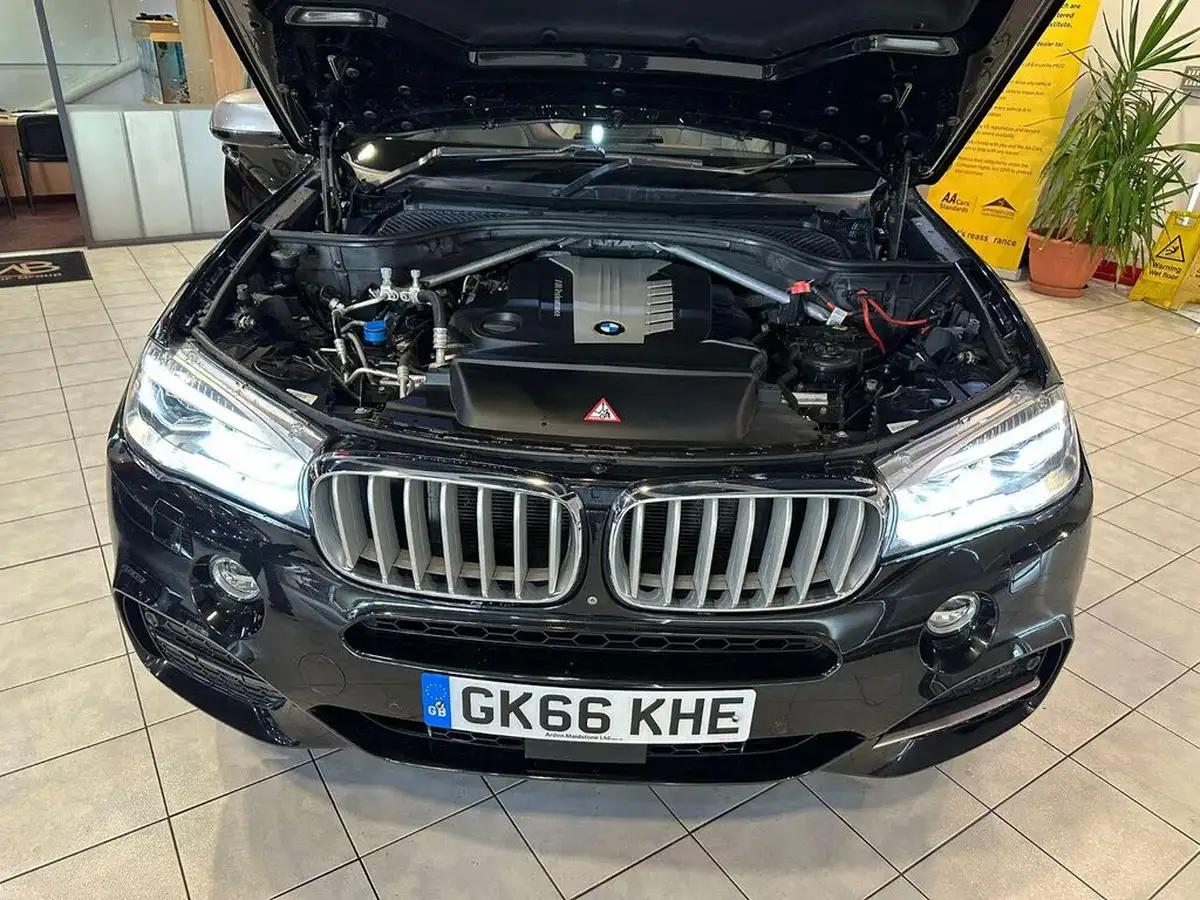 2016-bmw-x5-30td-m50d-big-27