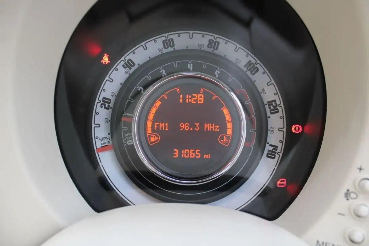 2013-fiat-500-12-colour-therapy-big-23