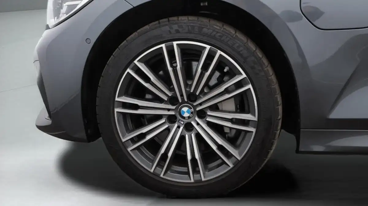 2021-bmw-3-series-20-330e-m-sport-touring-5d-big-18