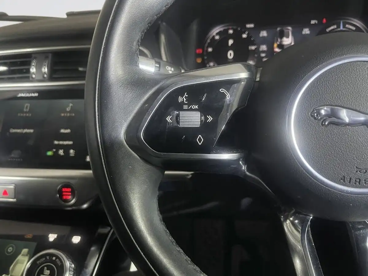 2020-jaguar-i-pace-ev400-hse-big-15
