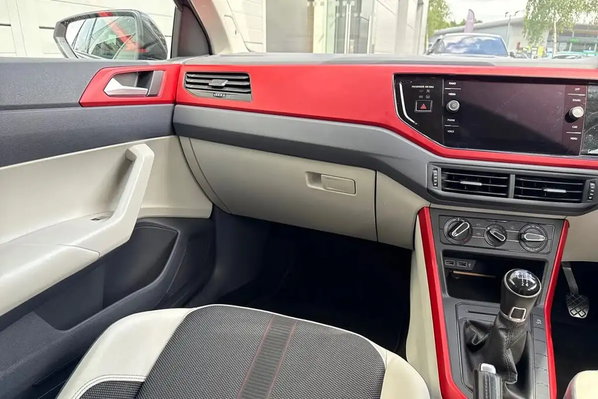 2019-volkswagen-polo-16tdi-beats-big-19