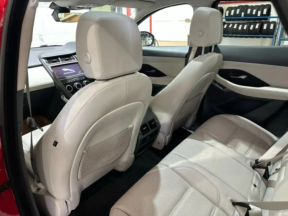2018-jaguar-e-pace-20-i4d-s-awd-auto-big-31