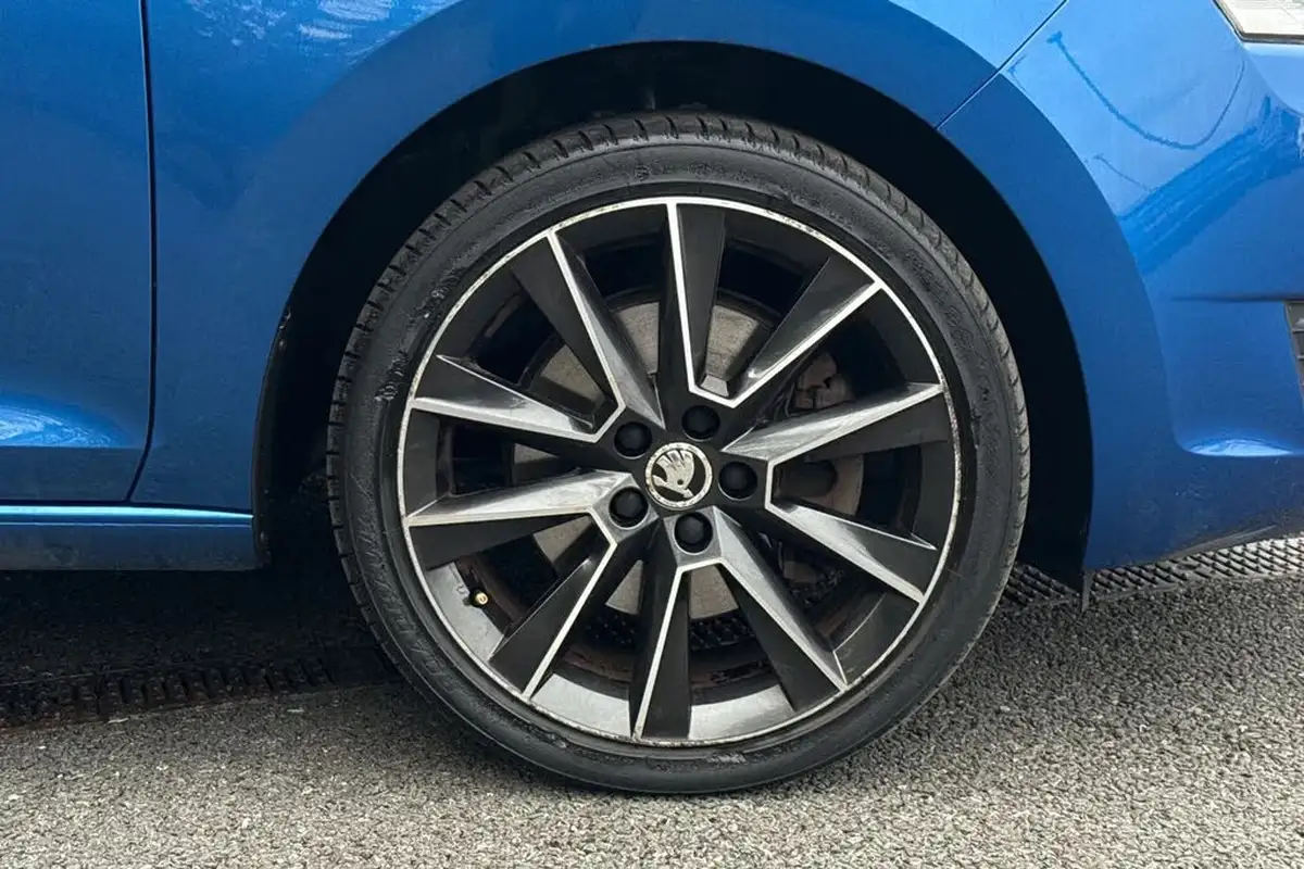 2017-skoda-rapid-spaceback-12-tsi-se-sport-big-9