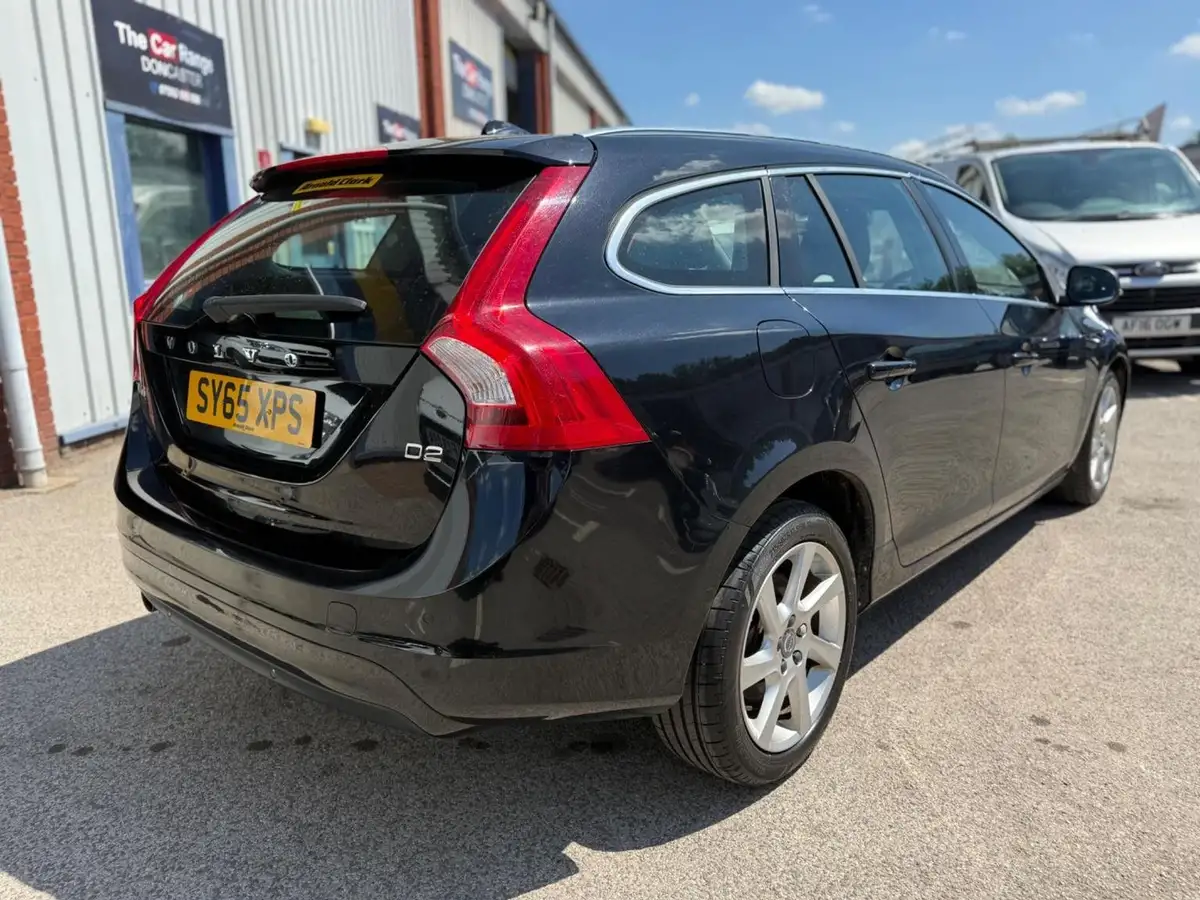 2015-volvo-v60-16td-d2-se-lux-big-5