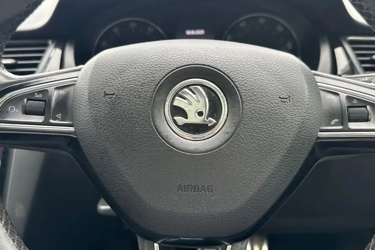2017-skoda-rapid-spaceback-12-tsi-se-sport-big-33