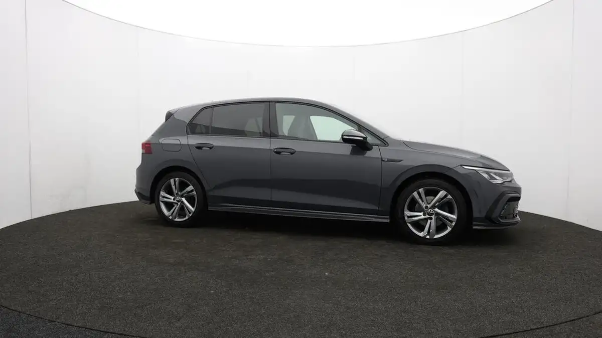 2022-volkswagen-golf-15-etsi-r-line-150ps-hatchback-big-43