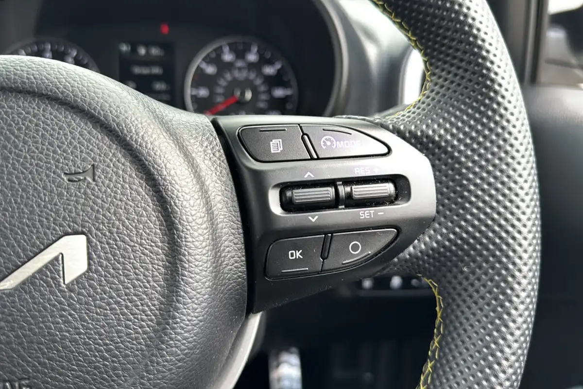 2024-kia-picanto-10-x-line-s-big-16