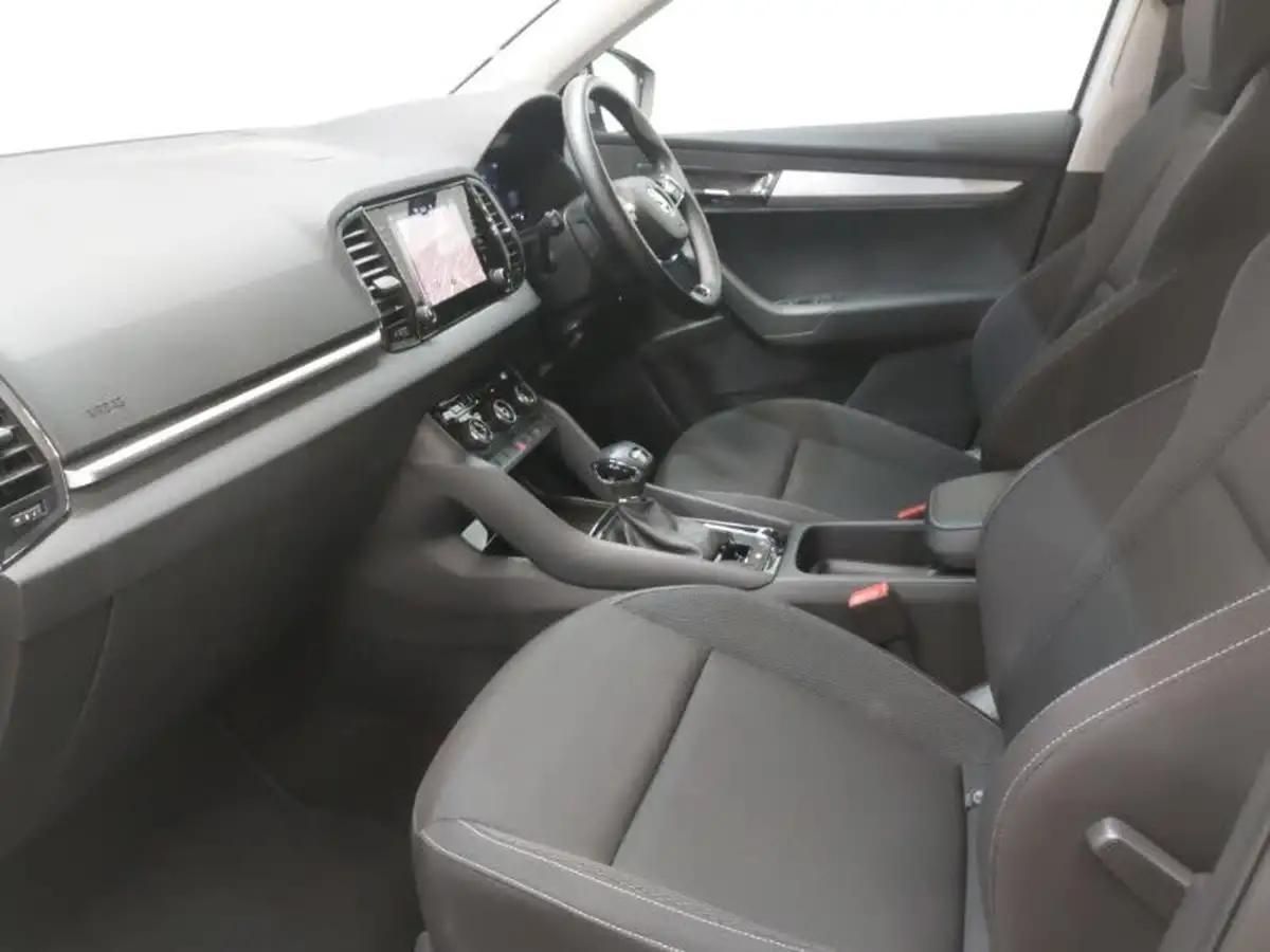 2023-skoda-karoq-15-tsi-se-drive-dsg-big-4