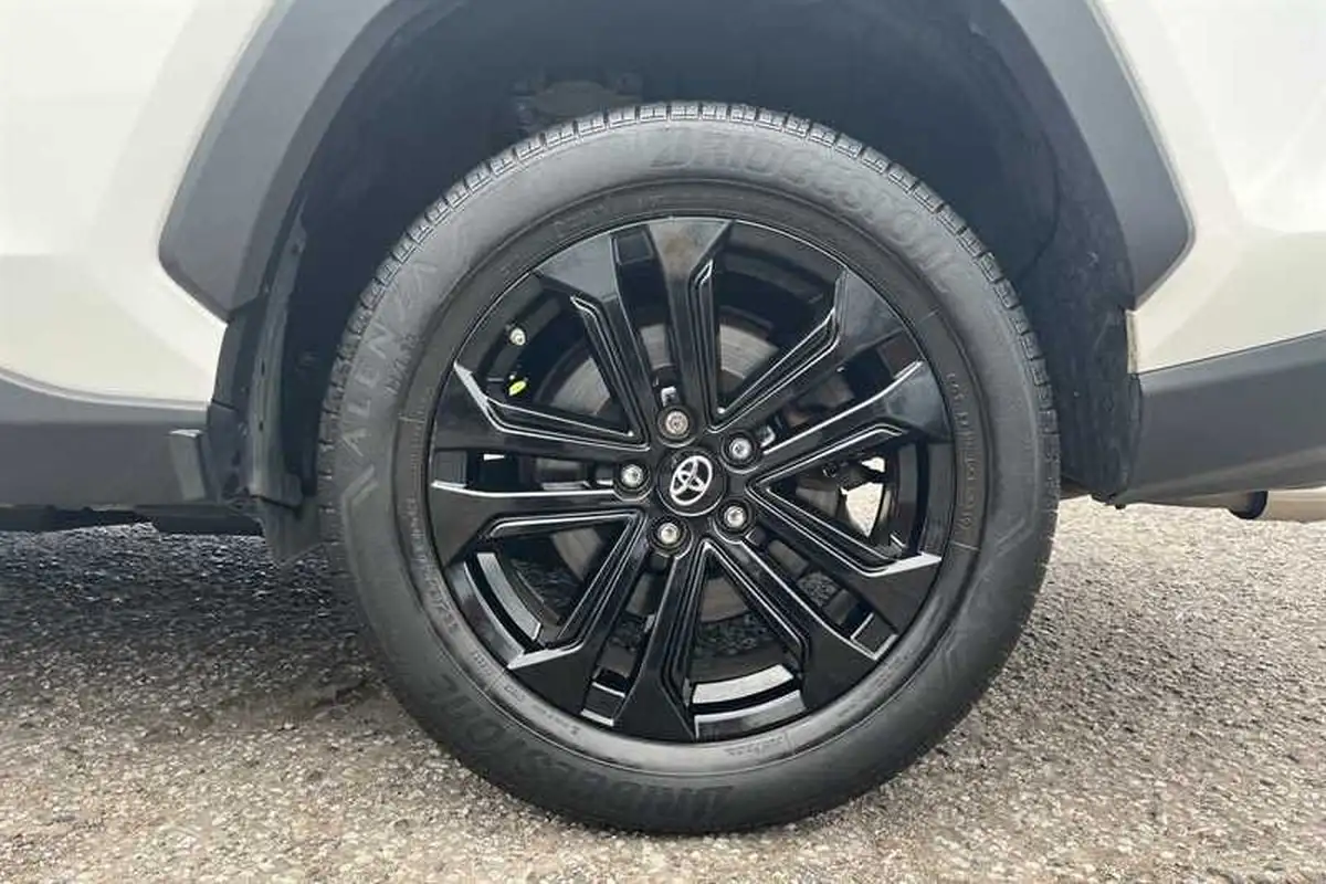 2019-toyota-rav4-25-vvt-i-design-215bhp-big-8