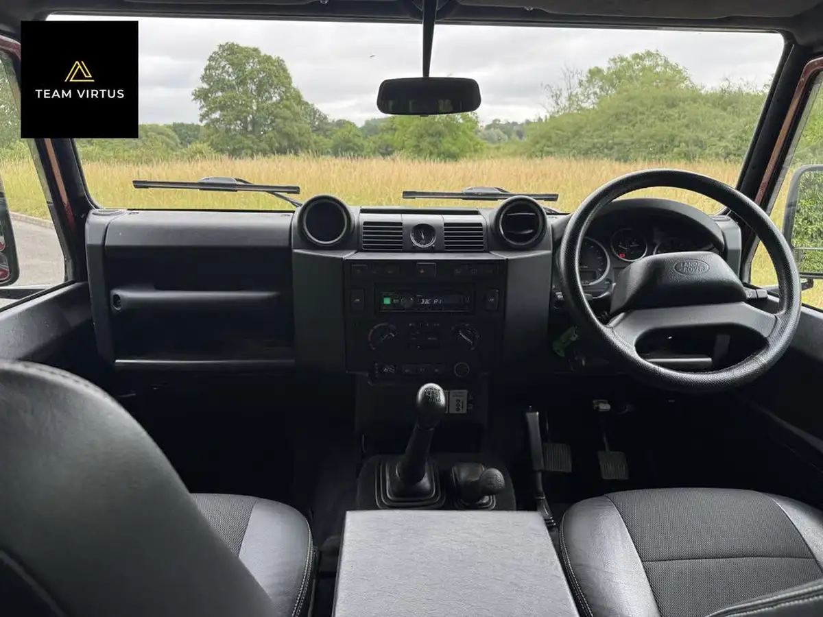 2015-land-rover-110-defender-22td-xs-22i-station-wagon-5-drs-big-19